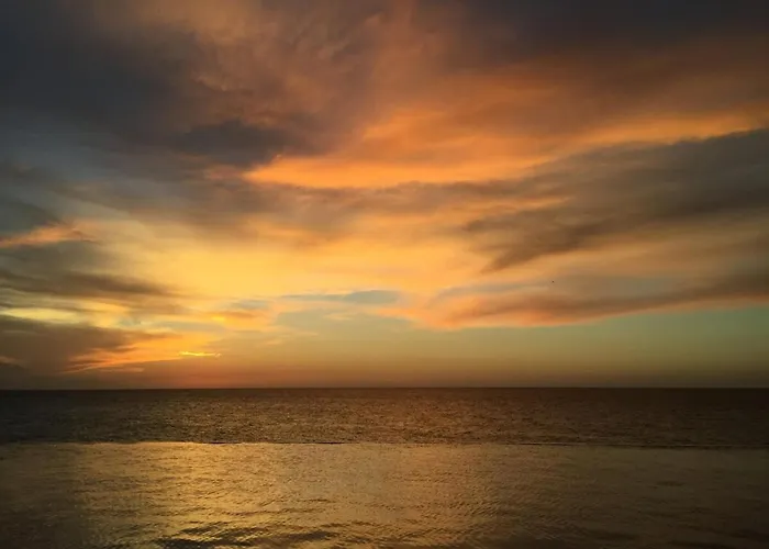 1br Hidden Coastal Retreat 3 3mins To Apartment