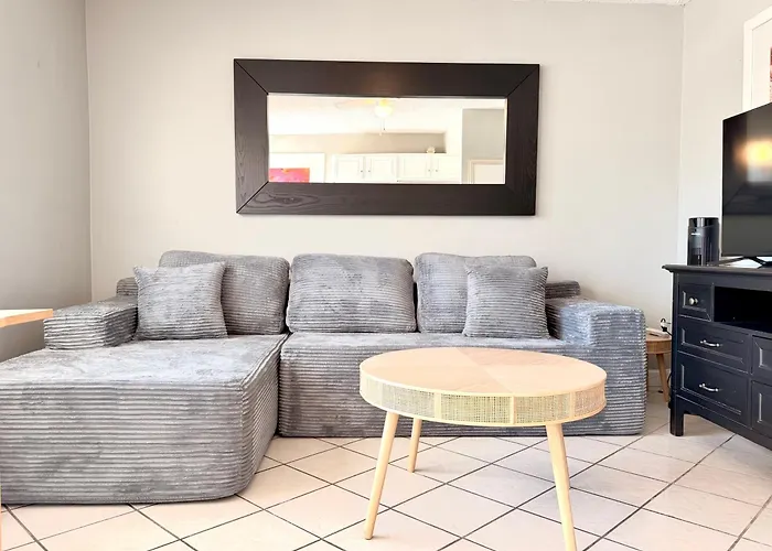 Apartment 1br Hidden Coastal Retreat 3 3mins To *