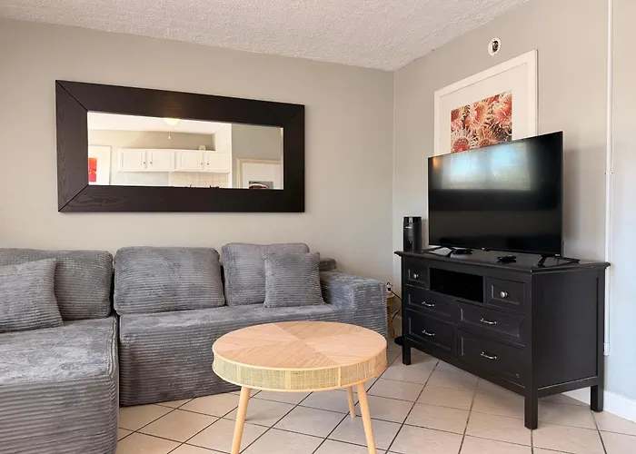 1br Hidden Coastal Retreat 3 3mins To * Clearwater Beach